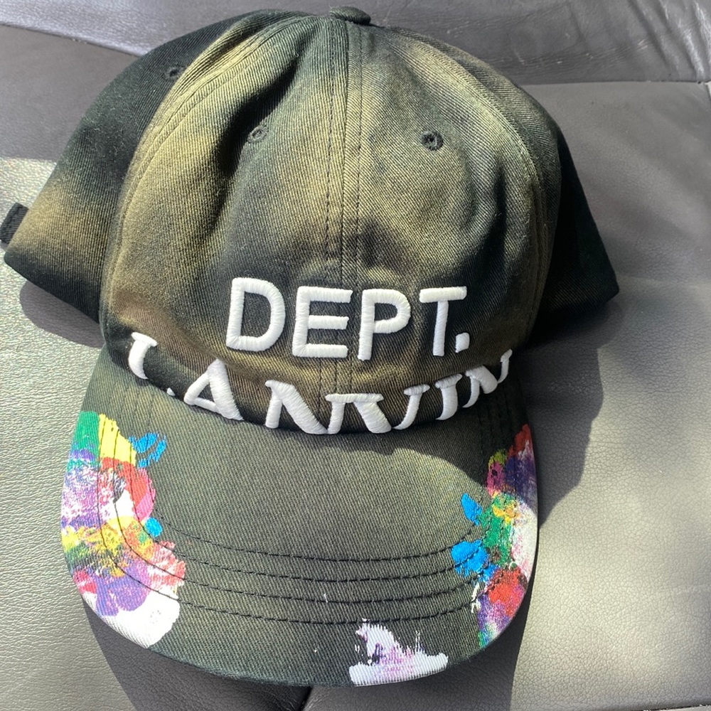 Lavin, Gallery Dept cap